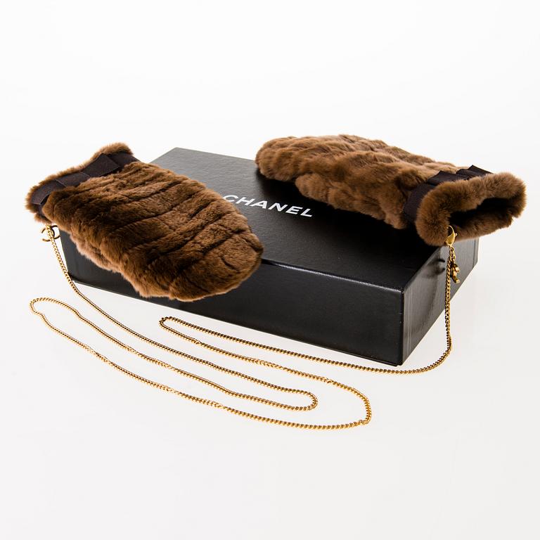 CHANEL Weasel Mittens.