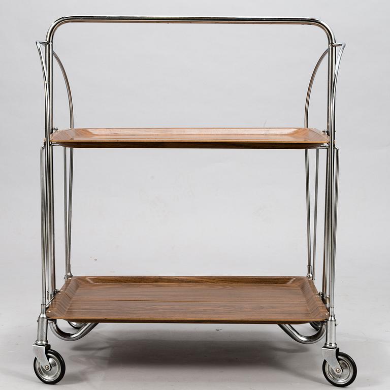 SERVERINGSVAGN, 1900-TALETS MITT.