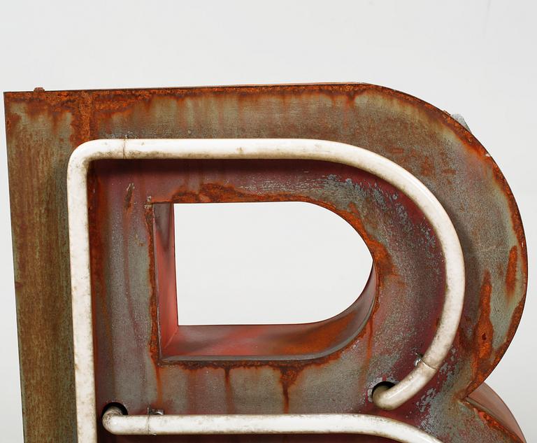 Two 20th century letters.