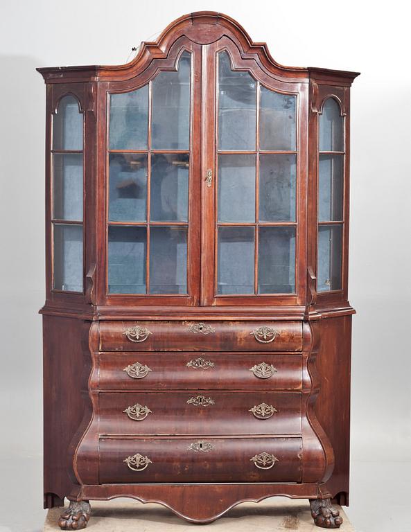 VITRINSKÅP, senbarockstil, 1800-tal.