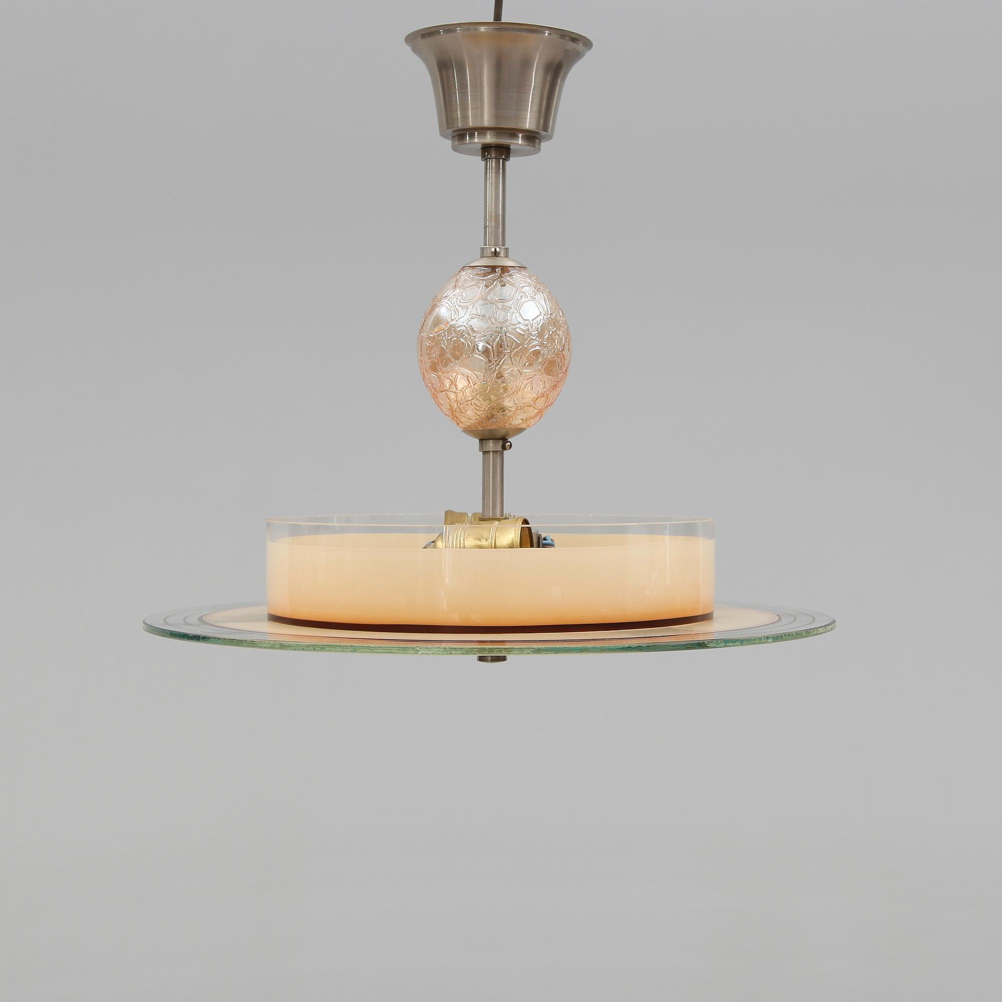 TAKLAMPA, art déco. Höjd ca 40 cm.