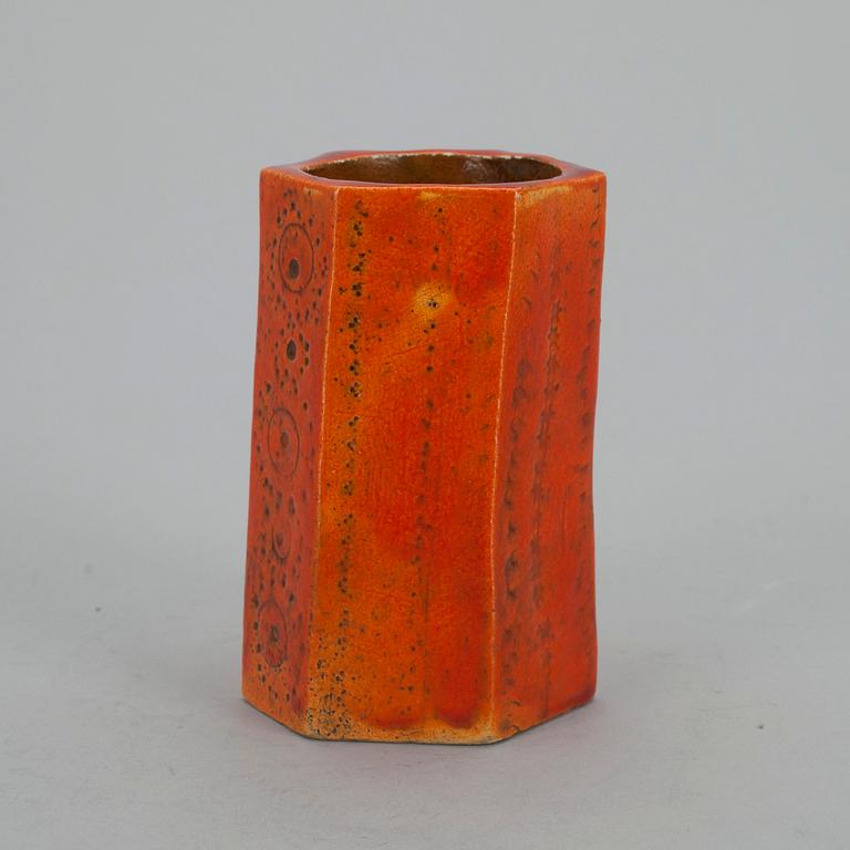 VAS, keramik, Rut Bryk, ej signerad.