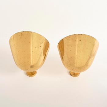 Carl-Axel Acking, vägglampetter, ett par, modell "5019", Bröderna Malmströms Metallvarufabrik, Malmö, 1940-50-tal.