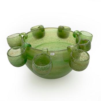 Oiva Toikka, An 'Iglu' glass punch bowl with seven glasses, signed Oiva Toikka Nuutajärvi Notsjö, 1973-75.