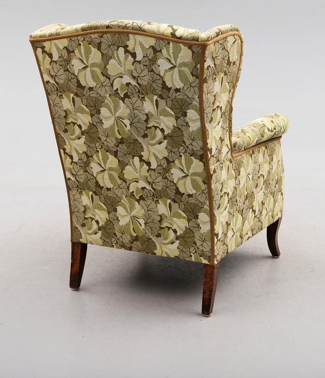 ÖRONLAPPSFÅTÖLJ, 1900-talets mitt.