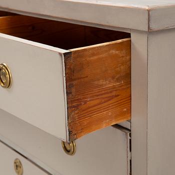 A chest of drawers, 19th Century.