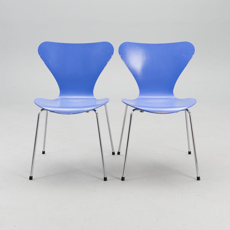 ARNE JACOBSEN, STOLAR, 8 st, "Sjuan", märkta, Fritz Hansen, Danmark, 1980-tal.