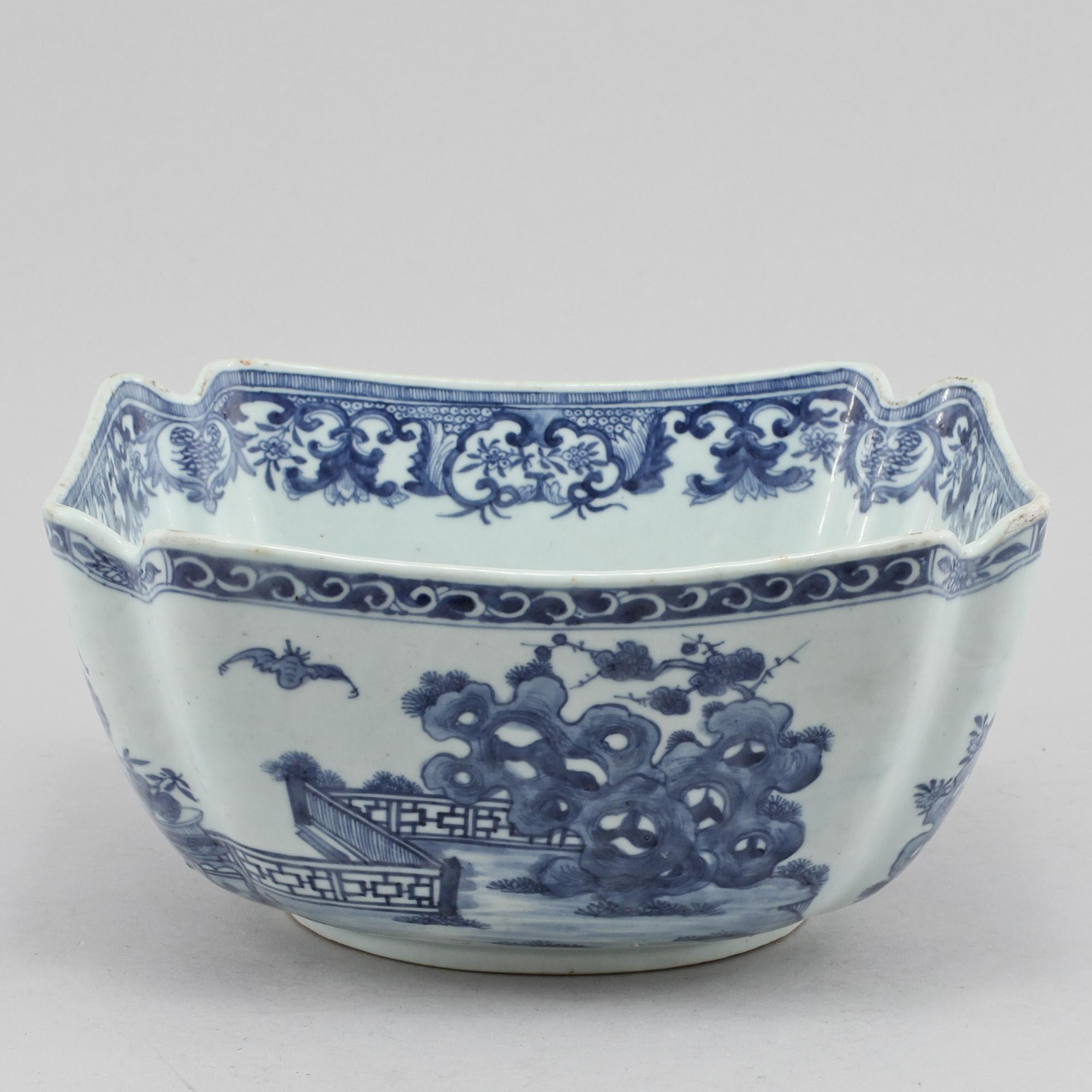 SKÅL, porslin, Kina, Jiaqing, 1796-1820.