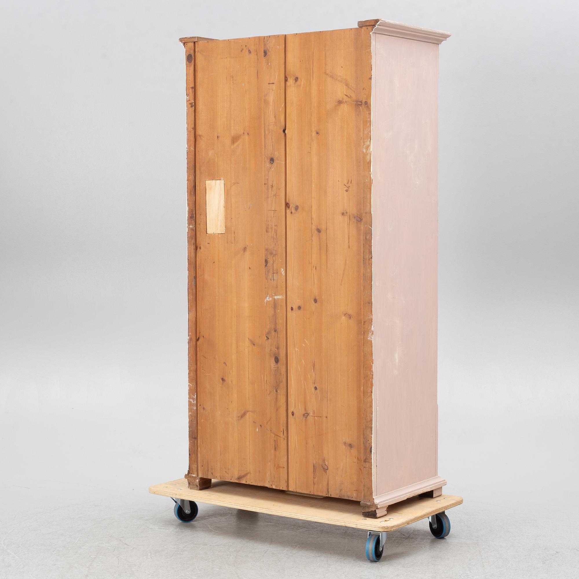 Skåp, 1800-talets slut.