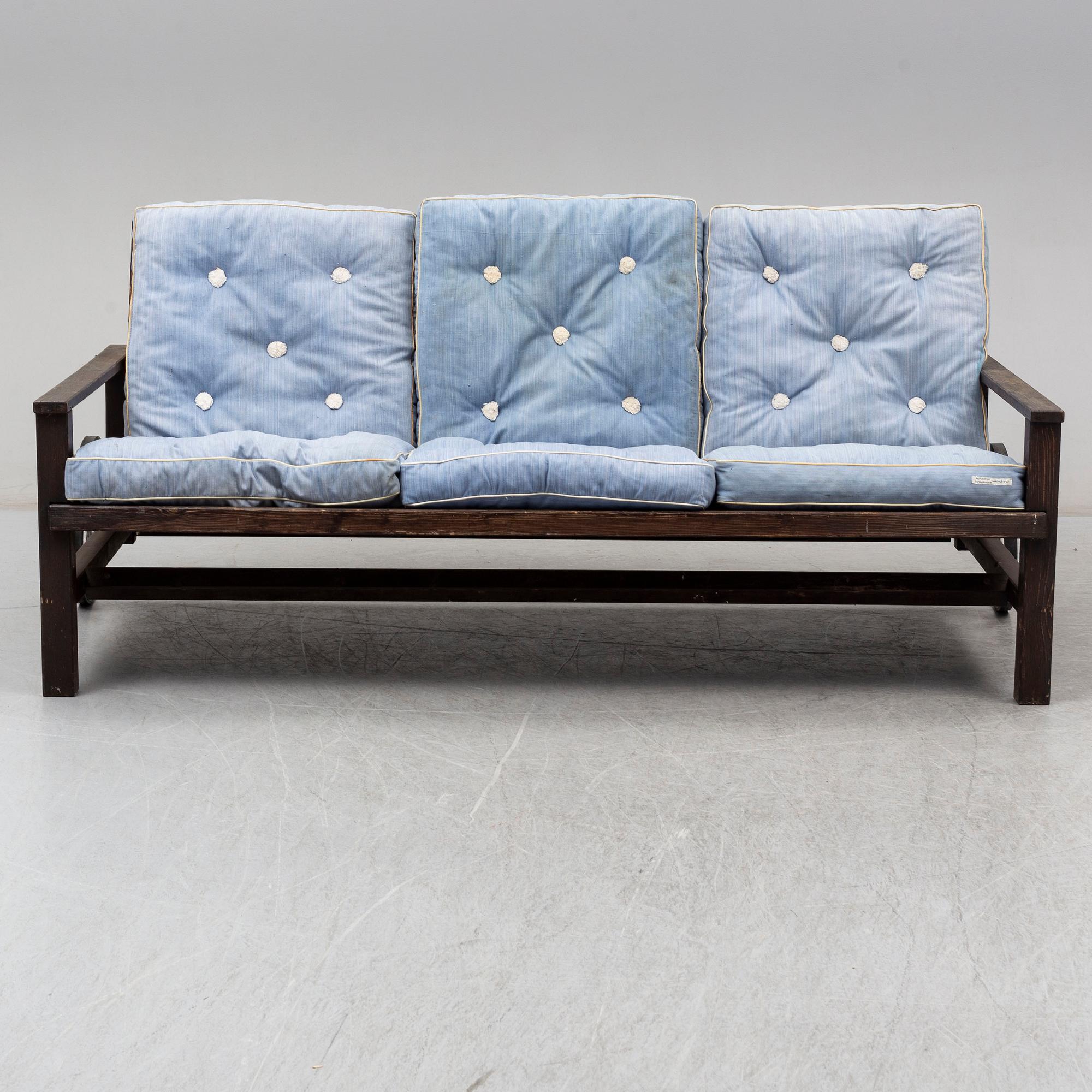 ELSA STACKELBERG, a garden sofa from the second half of the 20th century.