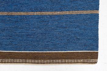 Rug, flat weave, 20th century, approx. 243 x 166 cm.