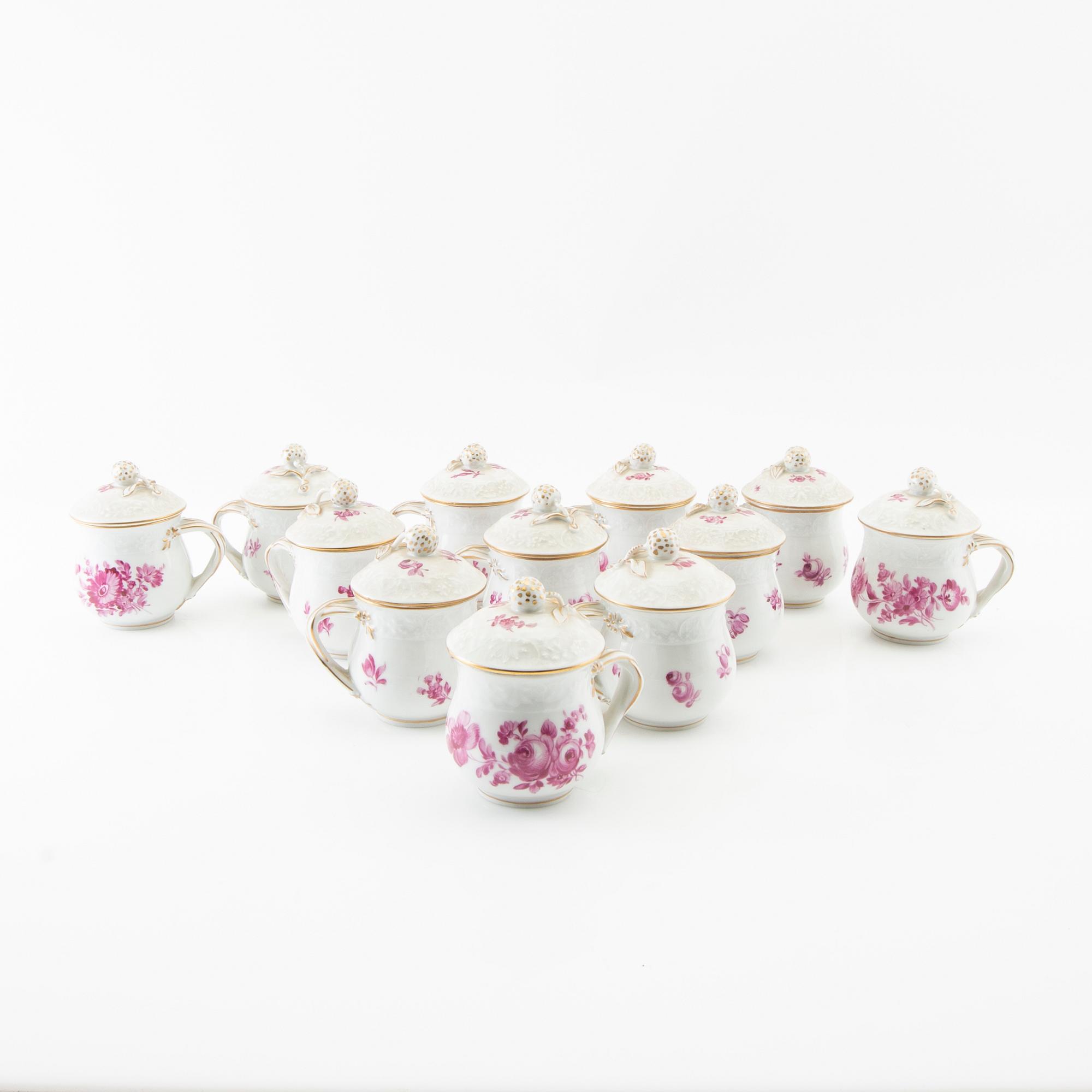 Cream cups 12 pcs Dresden mid-20th century porcelain.