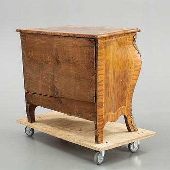 BYRÅ, rokoko, 1700-tal.
