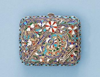 1154. A RUSSIAN SILVER AND ENAMEL PURSE, unidentified makers mark, Moscow 1899-1908.
