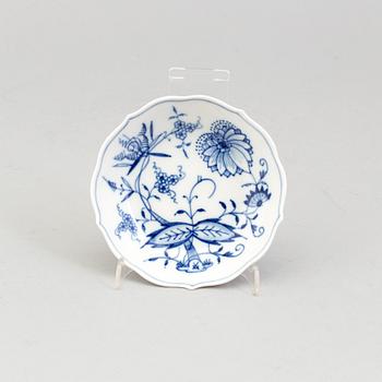KAFFEKOPPAR, 12 st, "Lökmönstret", Meissen, Tyskland, 1900-tal.