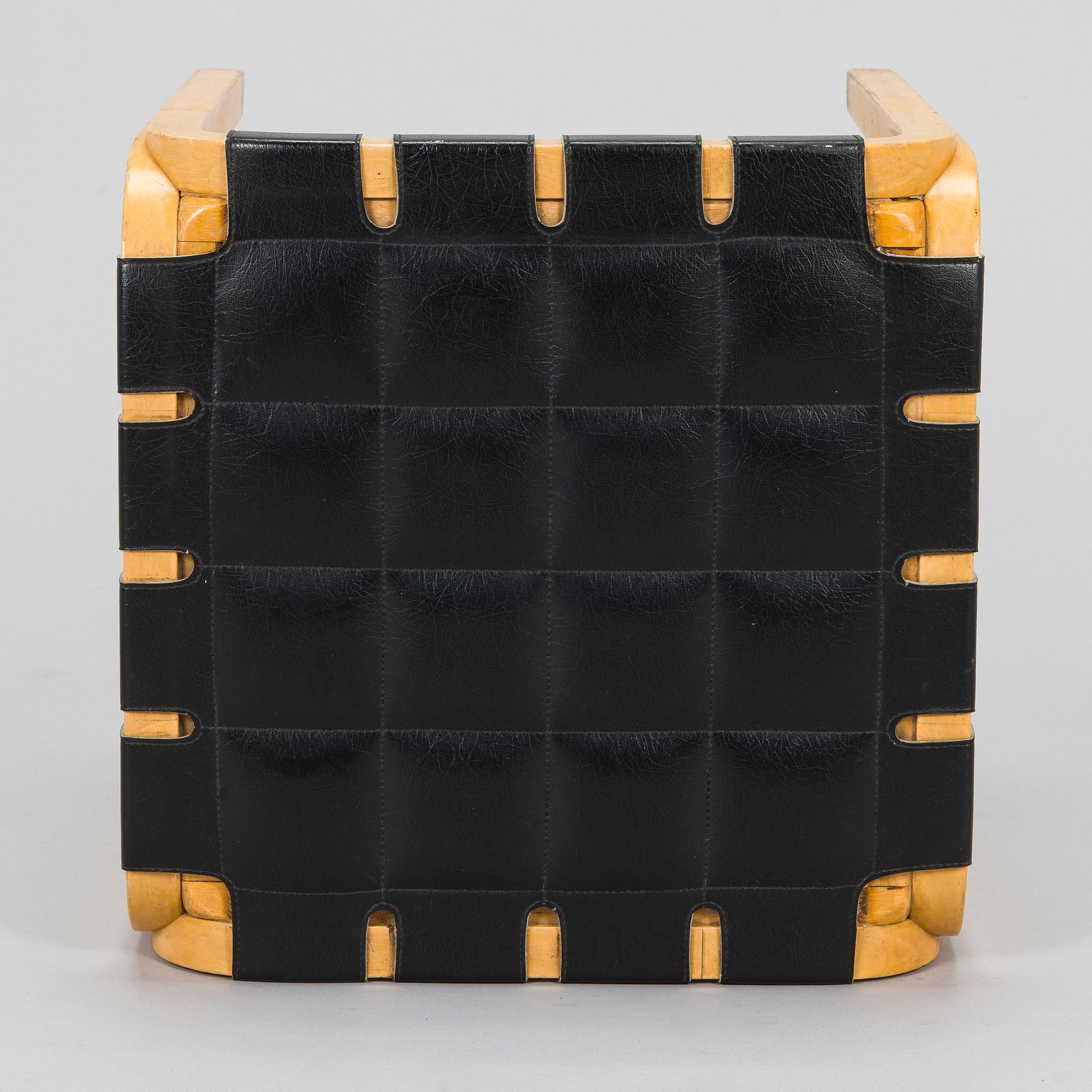 Alvar Aalto, A mid 20th century ' Y61' stool for Artek.