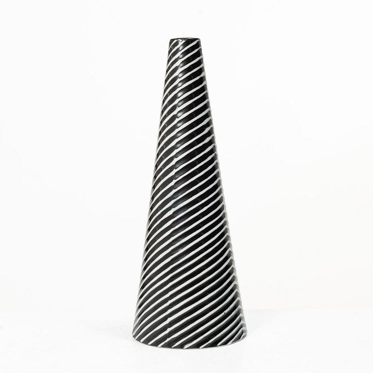 Stig Lindberg, Vase, “Domino”, Gustavsberg, latter half of the 20th century.