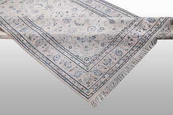 A rug, Nain, part silk, 6 Laa, ca 240 x 165 cm.