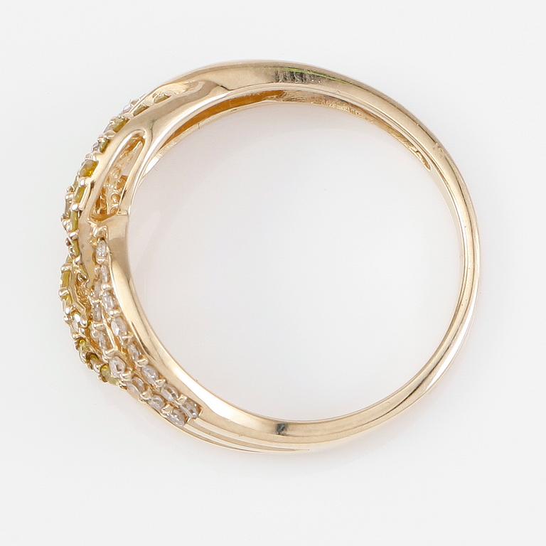 RING, 10K guld och diamanter tot ca 0.51 ct.