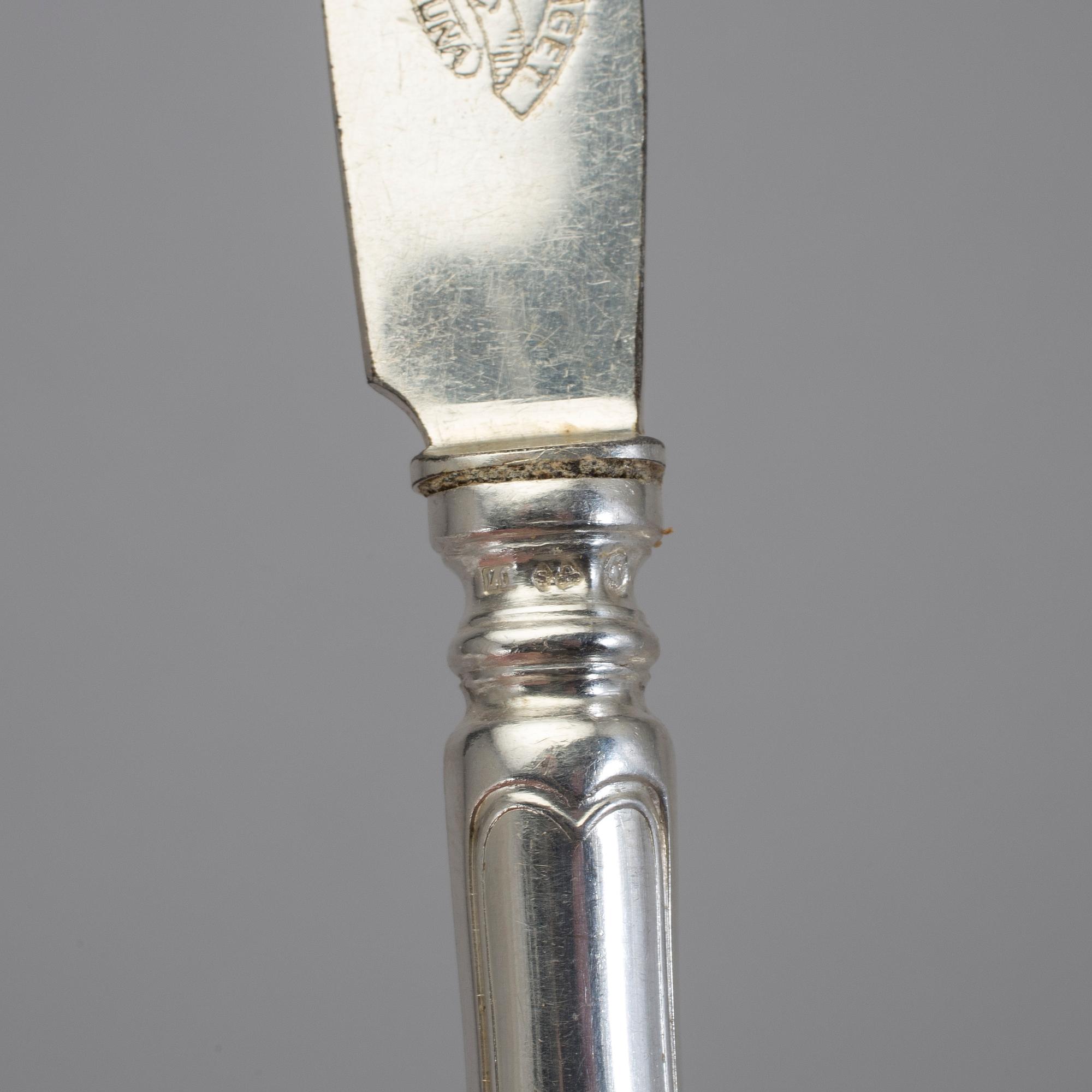KNIVAR, 12 st, silver, "Gammal fransk", C G Hallberg, 1920-tal. Total vikt 645 g.