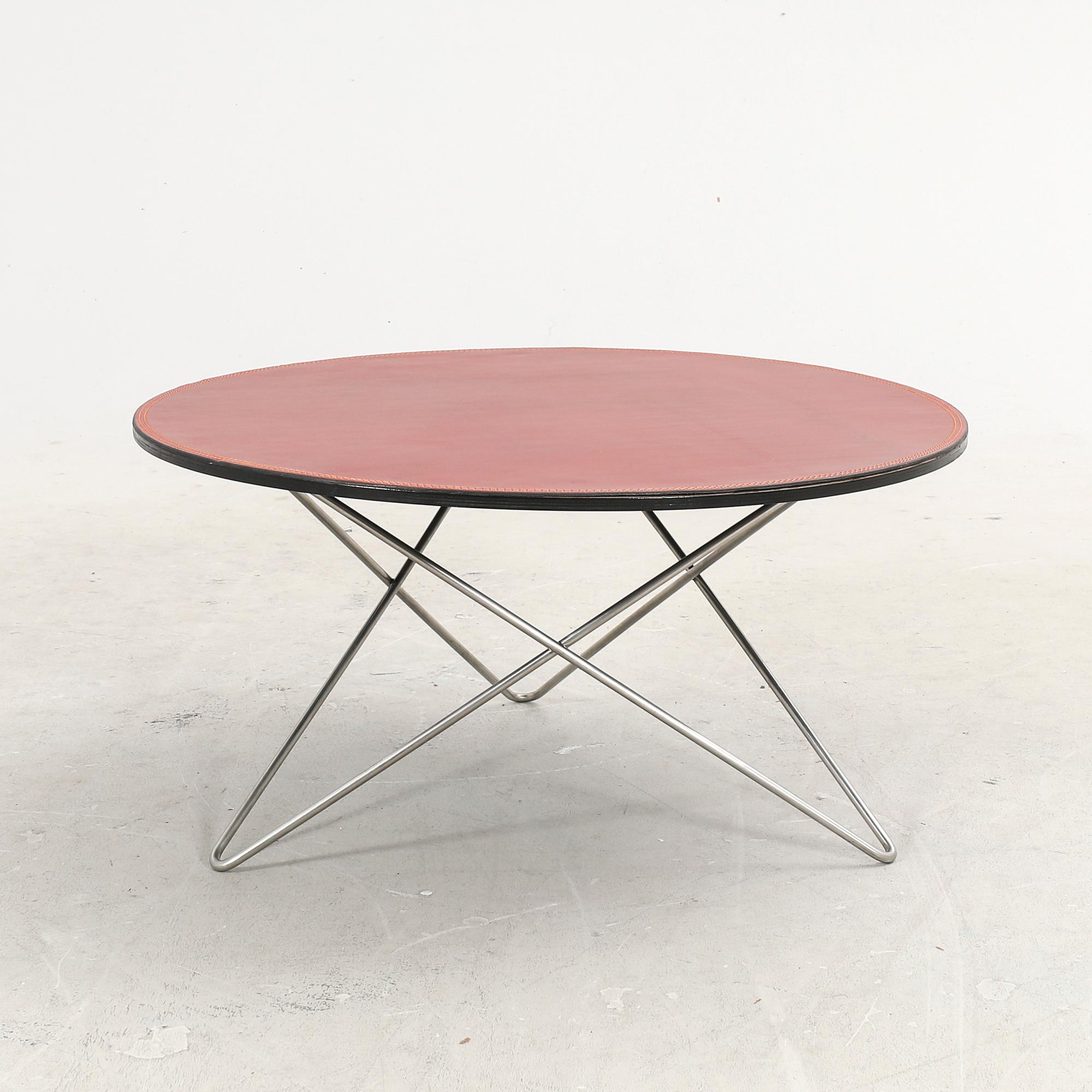 Dennis Marquat, bord, "O table" för OX Denmarq, 2022 Danmark.