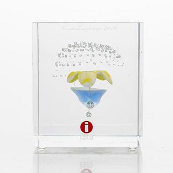 Oiva Toikka, vuosikuutio 2000, signeerattu Oiva Toikka Nuutajärvi 2000, 925/2000.