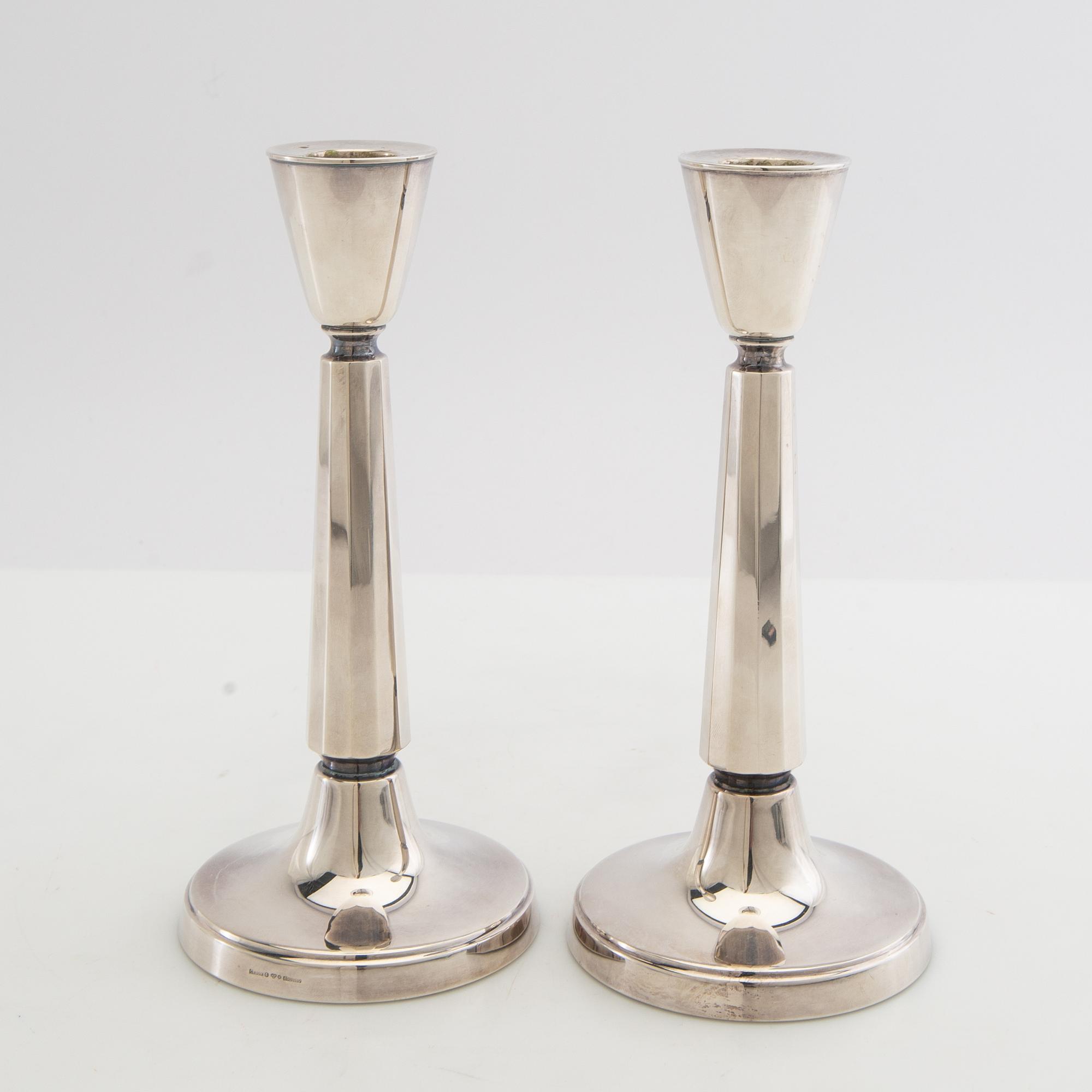 Ljusstakar, ett par, silver, Cesons, Göteborg, 1977.