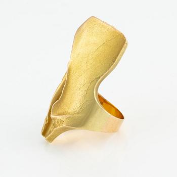 Björn Weckström, a "Lord of the Rings" 14K gold ring, Lapponia 1973.