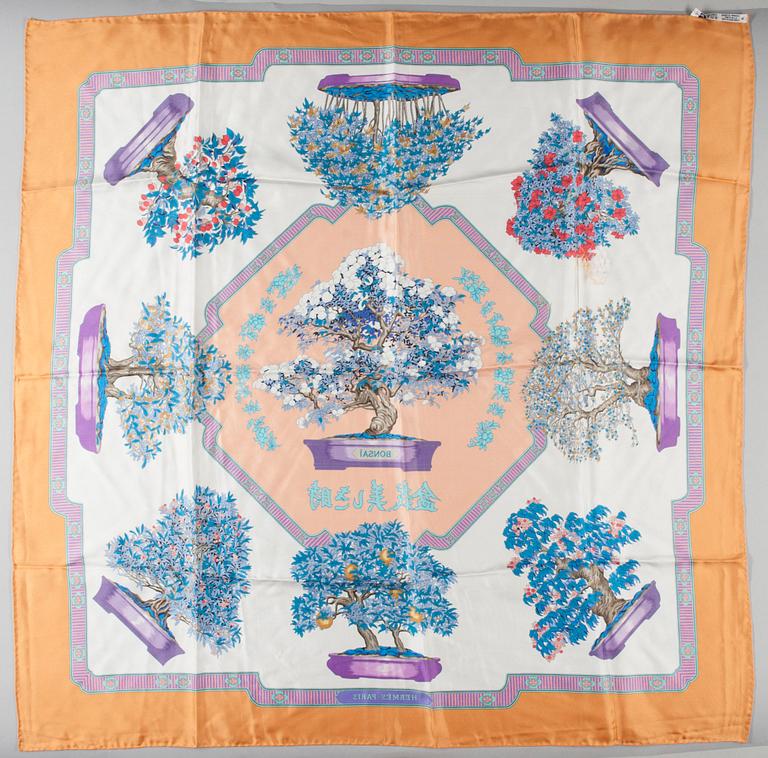 SCARF, "Les Beaux Jours de Bonsai", Hermès.