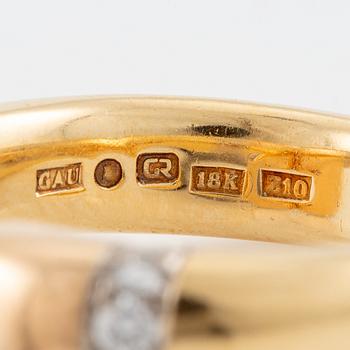 A Gaudy ring 18K gold with old-cut and brilliant-cut diamonds.