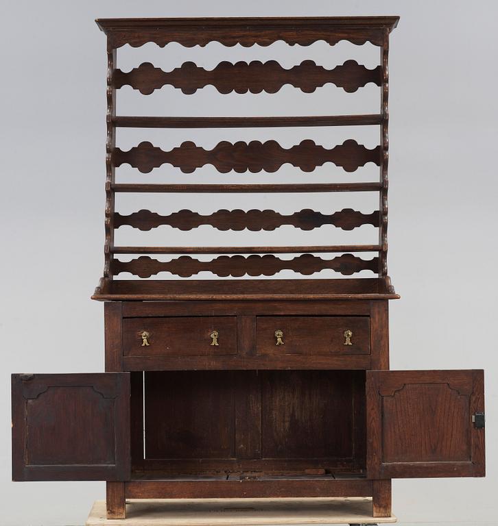 SKÅP MED TALLRIKSHYLLA, 1800-tal.