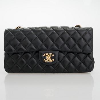CHANEL, A 'Flap Bag'.