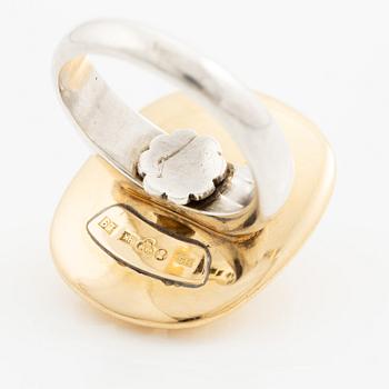 Ring, 18K guld och silver med vita stenar. Hugo Strömdahl, Stockholm 1961 och 1964.