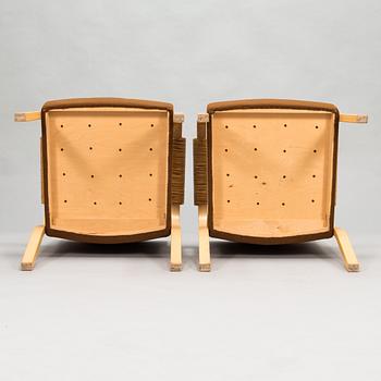 Alvar Aalto, karmstolar, ett par, modell 46, Artek, 1900-talets slut.