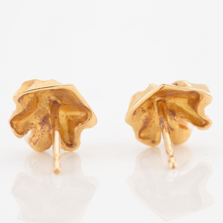 Björn Weckström, Lapponia, earrings, "Saana", 18K gold with pearls.