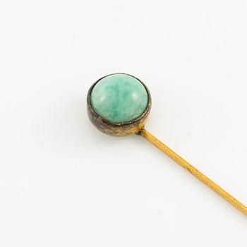 Hat pin 18K gold and yellow metal and quartz.