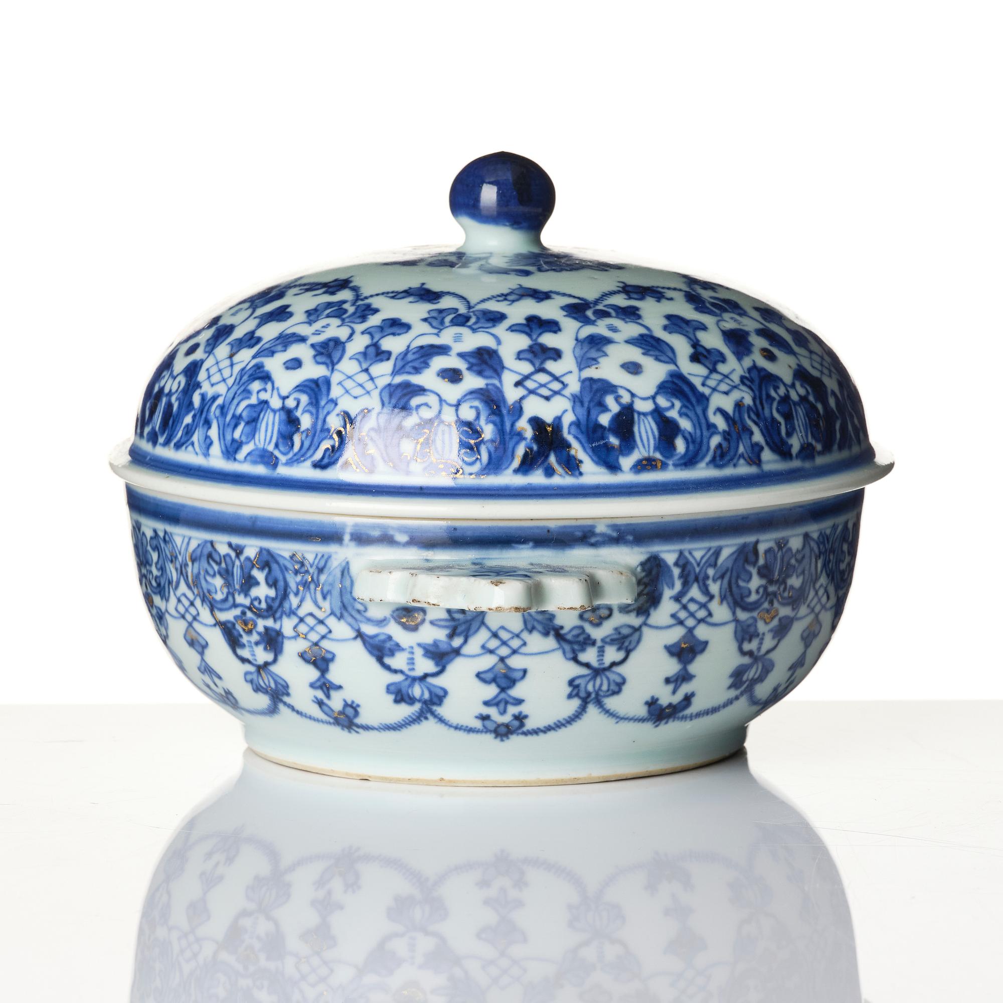 Skål med lock/ equelle, kompaniporslin, Kina, Qingdynastin, Qianlong (1736-95).