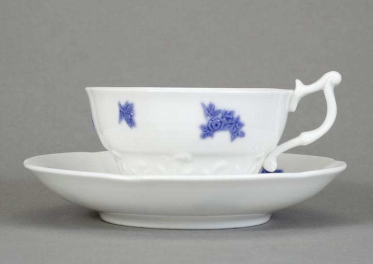 TESERVIS, 15 delar, porslin, "Blå blom" Old Gustavsberg, 1800-tals slut.