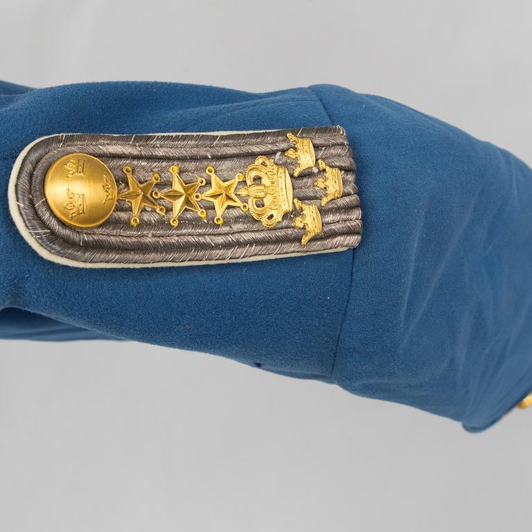 UNIFORM, svensk, m/1895 för officer vid Livregementets dragoner.