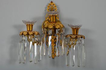 LAMPETTER,  ett par, förgylld brons samt kristaller, 1800-talets slut.