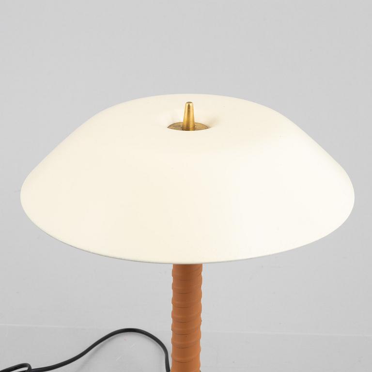 Bertil Brisborg, a model "31044" table lamp, Nordiska Kompaniet 1940s.