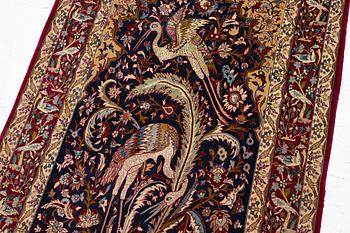 Matta, old Isfahan, part silk, signerad Bahadori, ca 167 x 105 cm.