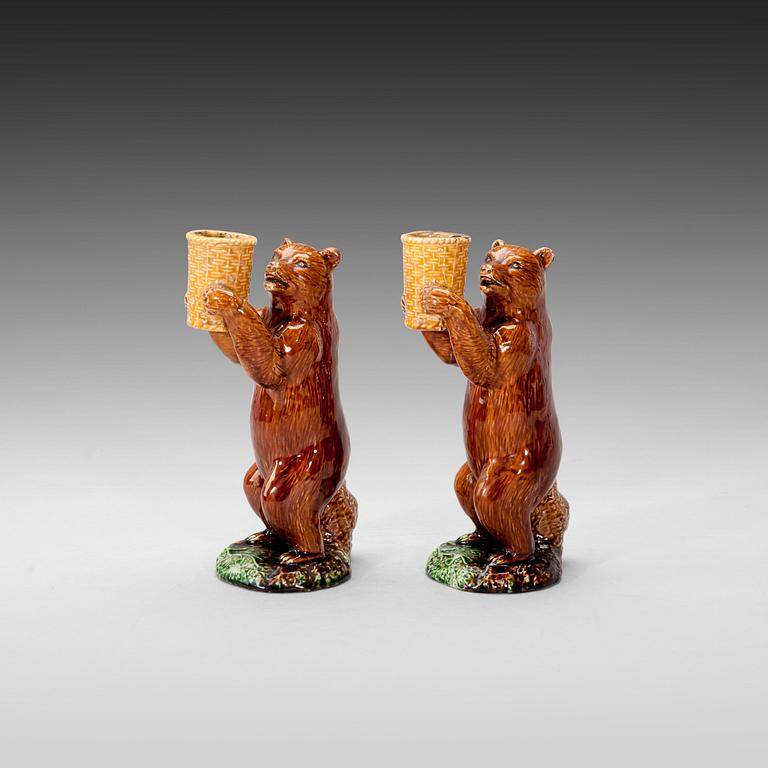 A PAIR OF CANDLESTICKS.