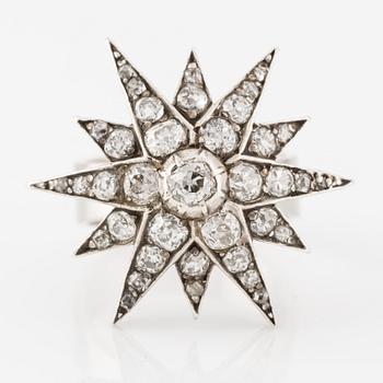 Ring, Jarl Sandin, star-shaped 18K white gold with old-cut diamonds.