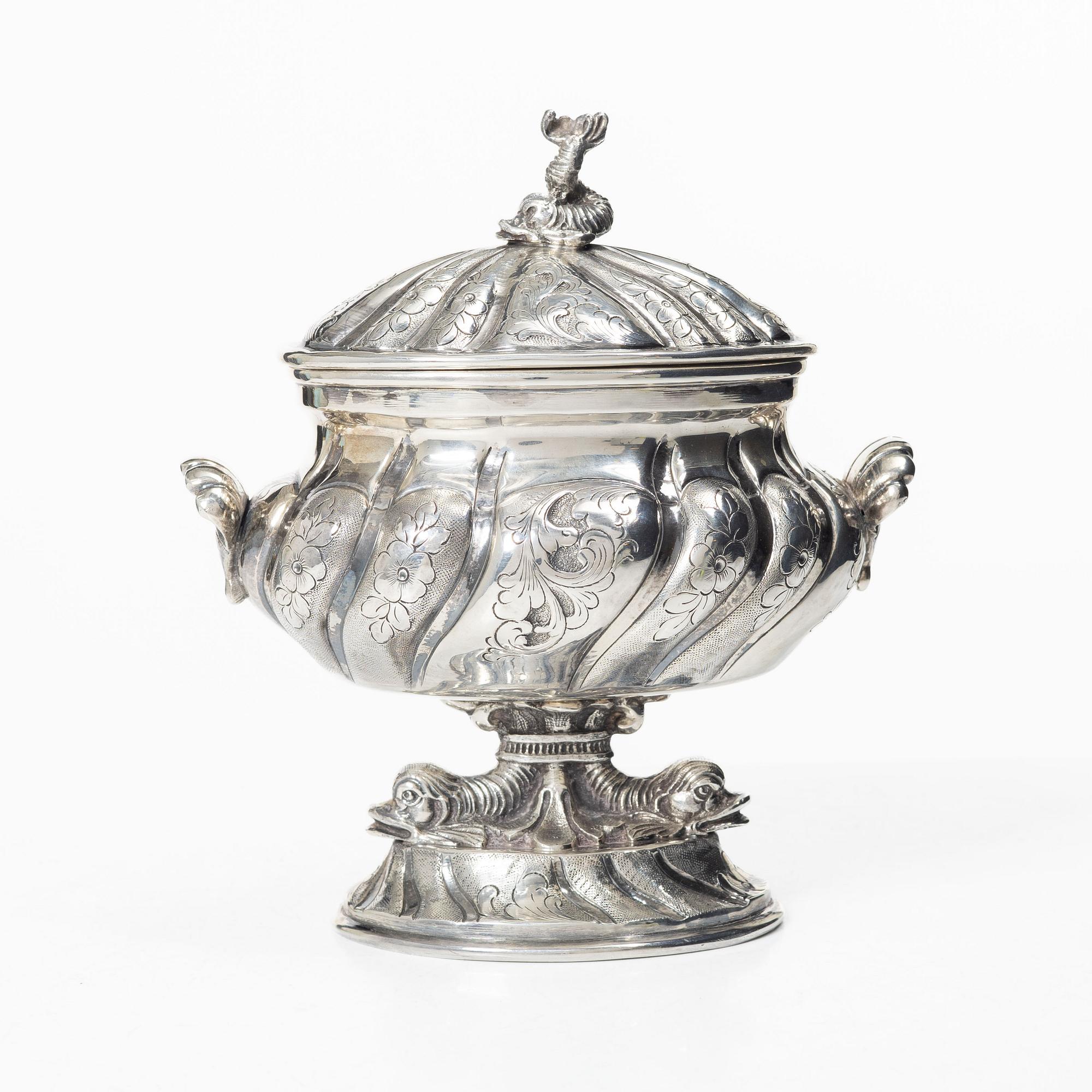 Empire-style sugar bowl on a foot, 20th century.