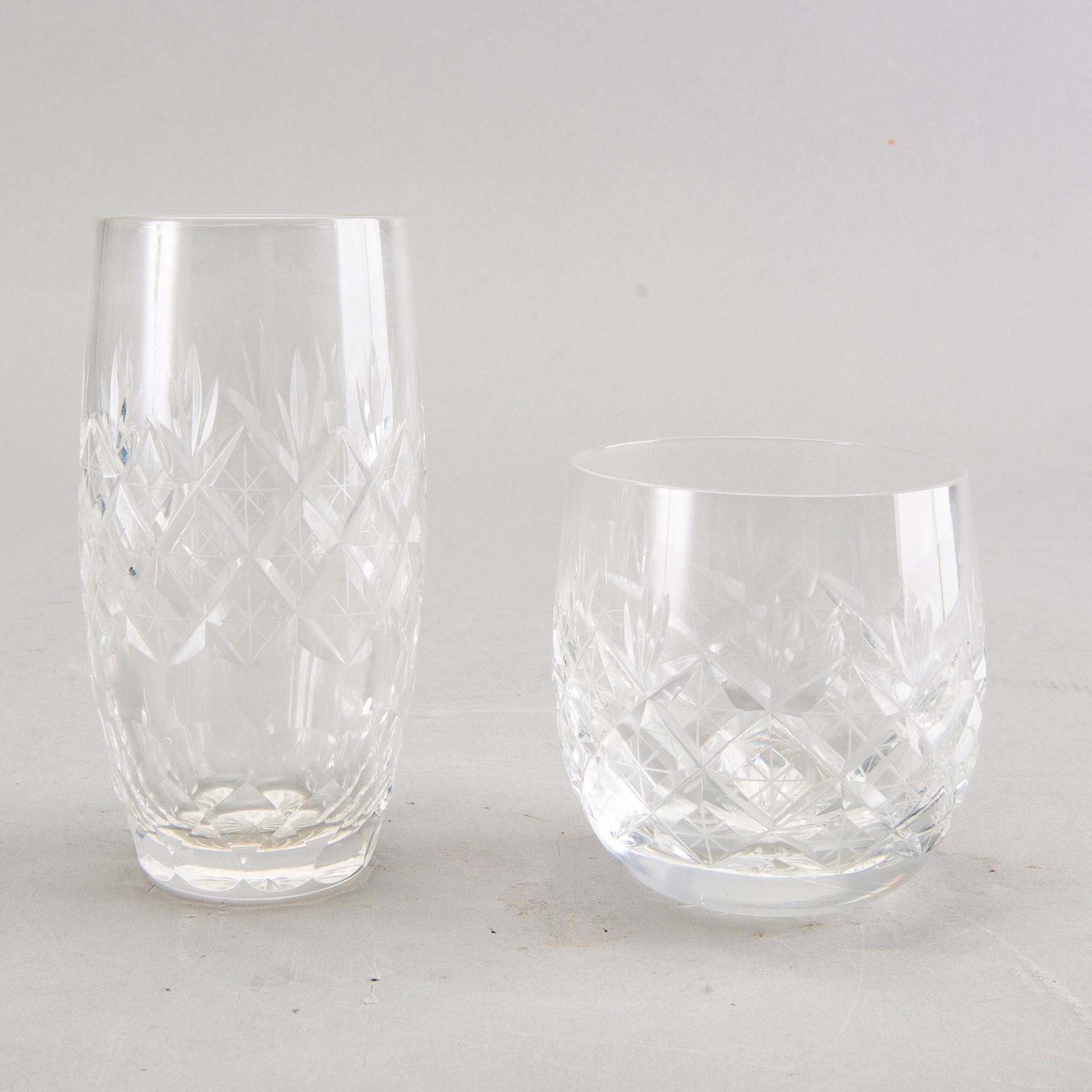 A Fritz Kallenberg 60 pcs Pompadour glass service.