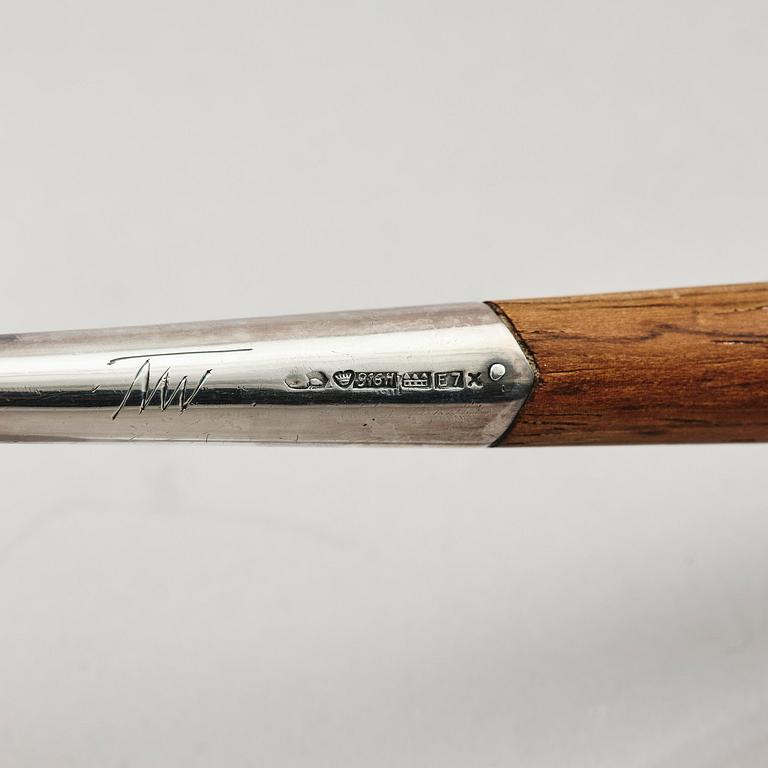 Tapio Wirkkala, skål, silver, modell TW 85, Hopeakeskus, Tavastehus, Finland 1958.