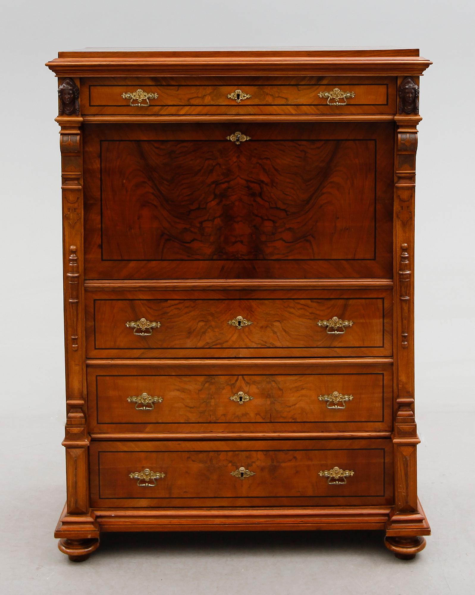 CHIFFONJÉ, 1800-talets andra hälft.