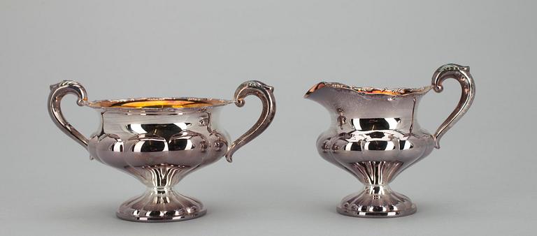 SOCKERSKÅL OCH GRÄDDSNÄCKA, silver,  Auran Kultaseppä, 1991. Tot. vikt. ca 187 g.