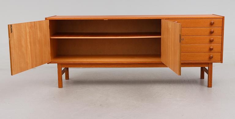 SIDEBOARD, 1900-talets andra hälft.